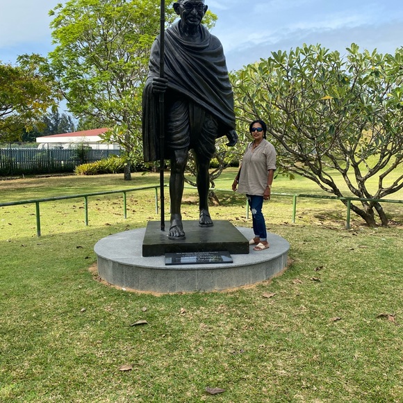 Meet your Posher, Helen - Picture 10 of 11